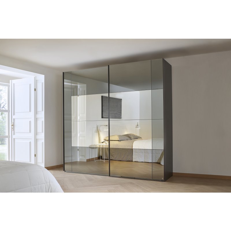 2 Door Sliding Wardrobe with Color Glass 2 Door Sliding Wardrobe with Color Glass